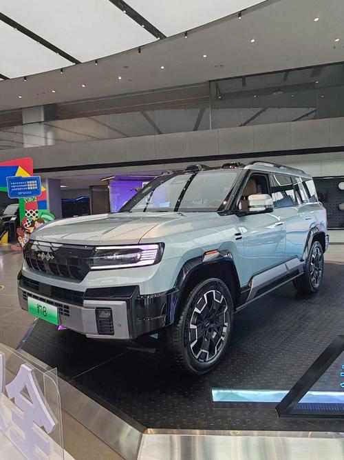 广州荔湾区新隆辉企业管理咨询比亚迪方程豹硬派越野的爆款，英菲尼迪35周年与你共成长